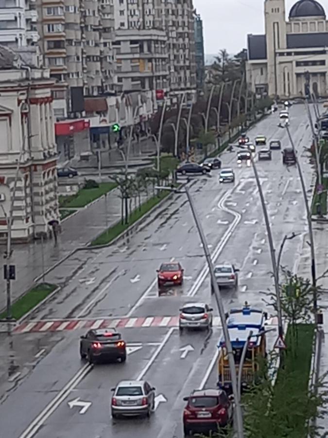 Central Bacău Екстериор снимка